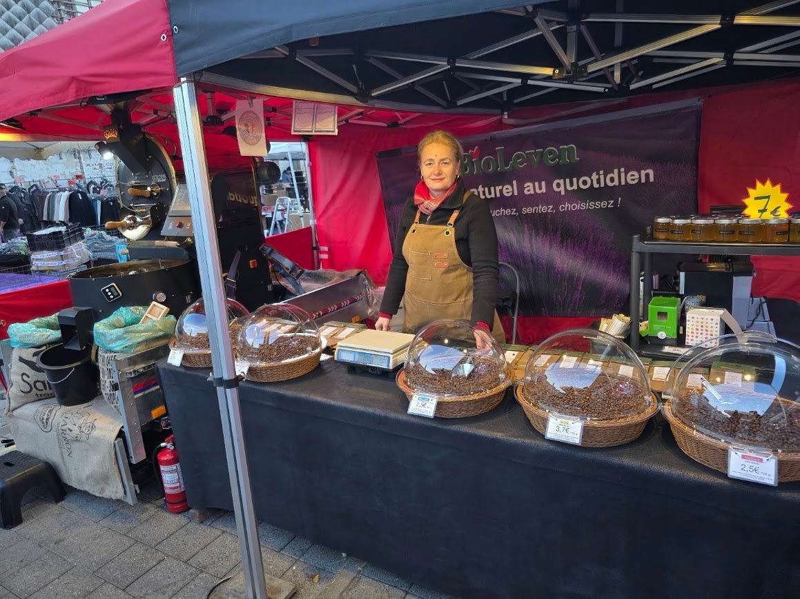 Lila Café : des arômes exotiques au Marché d’Abattoirs - Meteo Koffie – Torréfacteur de café mobile Quai de L'industrie 168 1070 Anderlecht